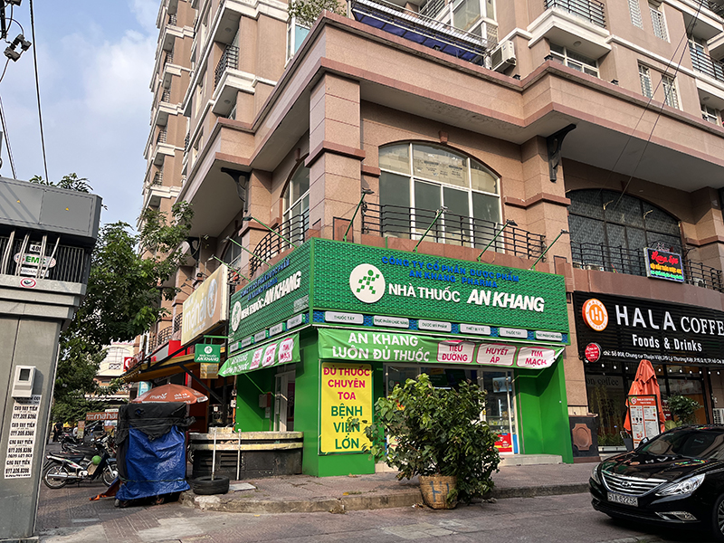 319 Lý Thường Kiệt, Quận 11, TP. Hồ Chí Minh (Chung cư Thuận Việt)